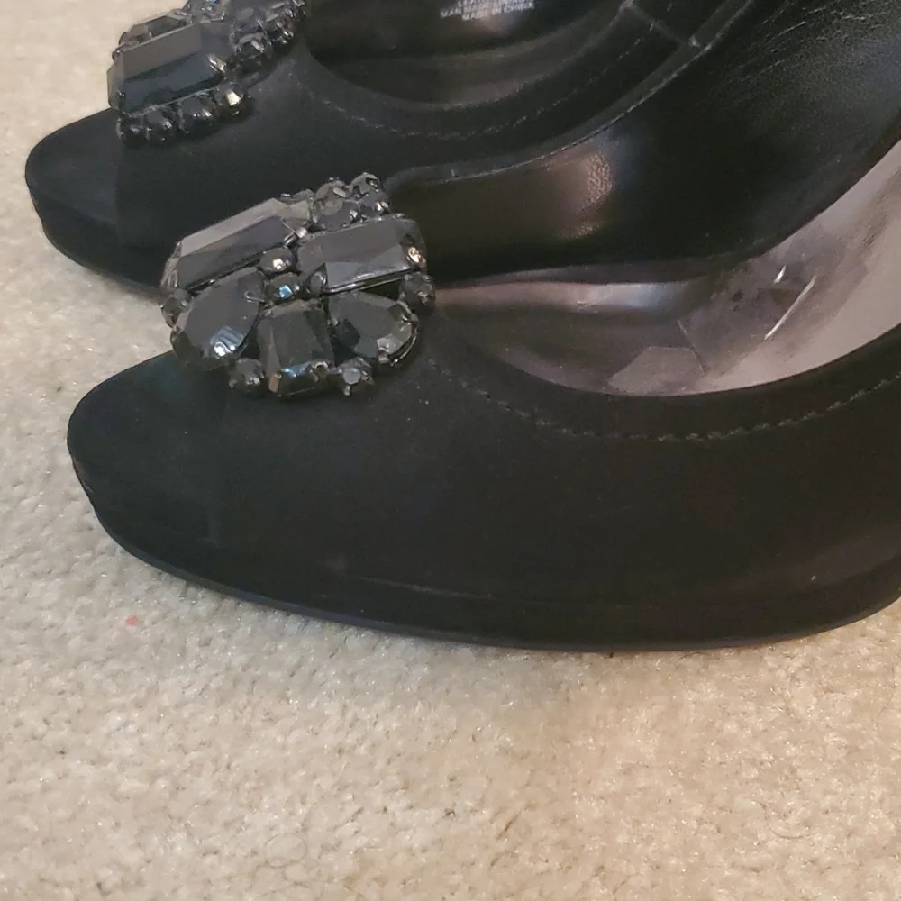 Jessica Simpson black peep toe black heels with bling. Size 9
